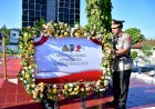 Ziarah-di-Taman-Makam-Pahlawan,-Kapolda-NTT-Pimpin-Upacara-dalam-Rangka-HUT-Bhayangkara-ke-79
