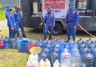 Polairud-Polda-NTT-Bantu-Warga-Reok,-Salurkan-7-Ton-Air-Bersih-Siap-Minum-Pascagempa