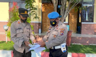 Propam-Polres-Kupang-Periksa-!!!-Kelengkapan-Dokumen-Anggota