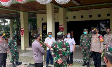 Panglima-TNI-dan-Kapolri-Tinjau-Vaksinasi-Massal-Pelaut-hingga-Pekerja-Pelabuhan-Tanjung-Priok