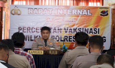 Kapolres-Kupang-Pimpin-Anev-Percepatan-Vaksinasi