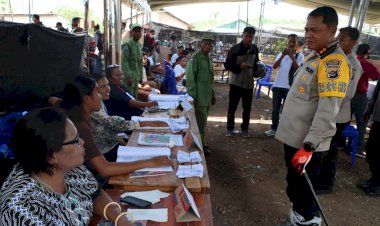 Buah-Manis-Kerja-Keras-Kapolres-Kupang-dan-Jajaran-Hasilkan-Pilkades-Serentak-Yang-Aman-dan-Damai