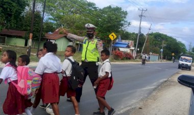 Jamin-Kamseltibcarlantas,-Satlantas-Polres-Kupang-Gelar-Pengaturan-Rutin-Setiap-Pagi
