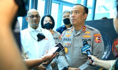 Polri-Percantik-Bandara-Soetta-dengan-Lukisan-Karya-Para-Difabel
