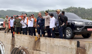Kapolres-Kupang-Dampingi-Gubernur-NTT-tinjau-Lokasi-Bencana-di-Kabupaten-Kupang