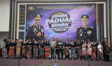 Tutup-Final-Lomba-Paduan-Suara,-Kapolda-NTT-:-Dengan-Bernyanyi-Kita-Bisa-Tingkatkan-Sinergitas-Antara-Semua-Elemen-Masyarakat