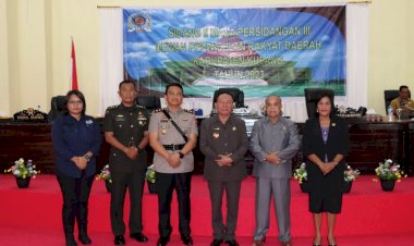 Kapolres-Kupang-Turut-Hadir-Dalam- Acara-Penutupan-Sidang-II-Masa-Persidangan-III-DPRD-Kabupaten-Kupang