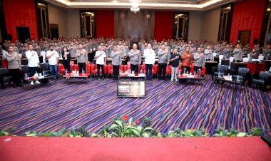Divisi-Humas-Polri-Gelar-Pelatihan-Pengembangan-MediaHub-Polri