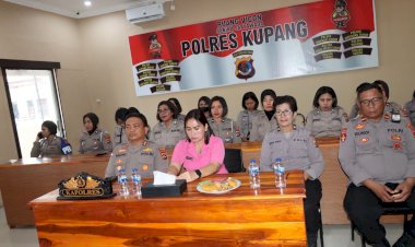 Polwan-Polres-Kupang-Gelar-Tatap-Muka-Dengan--Ibu-Asuh-Polwan-Polda-NTT