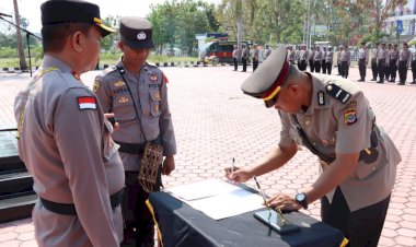 IPDA-David-L.-Fangidae-Dilantik-Jadi-Kapolsek-Fatuleu,-Kapolres-Kupang-:-Jadilah-Pemimpin-Yang-Tegas-dan-Humanis-Dalam-Memberikan-Pelayanan-Kepada-Masyarakat