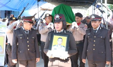 Aipda-Indra-Dimu-dimakamkan-Secara-Kedinasan