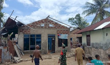 Angin-Puting-Beliung-di-Kupang-Barat,-Sapu-Atap-Rumah-Martinus-Hoan
