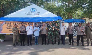 Hari-Kedua-Berlangsungnya-Operasi-Lilin-Turangga-2023,-Kapolres-Kupang-Berkeliling-Pos-Pengamanan-Mengecek-Anggota
