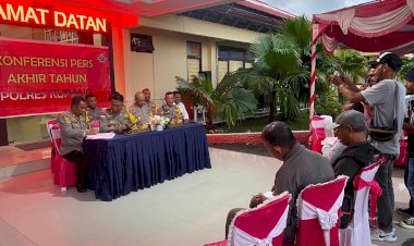 Konferensi-Pers-Akhir-Tahun,-Kapolres-Kupang-Beberkan-Capaian-Polres-Kupang-Atasi-Gangguan-Kamtibmas