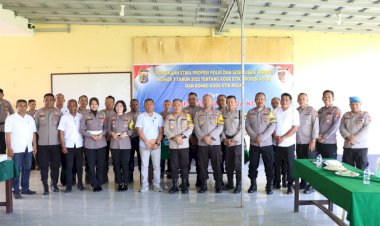 Kode-Etik-Profesi-Polri--Kini-Direvisi,-Kabidpropam-Polda-NTT-Gelar-Sosialisasi-di-Mapolres-Kupang