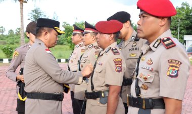 Jabatan-Kasat-Reskrim-dan-Kasat-Intel-Polres-Kupang-Diserahterimakan