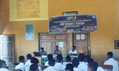 Satbinmas-Polres-Kupang-Beri-Materi-Tata-Tertib-Berkendara-di-SMKN-1-Takari