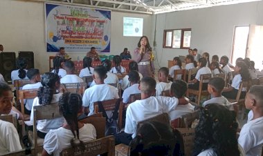 Satgas-Operasi-Patuh-Turangga-2024-Polres-Kupang-Gelar-Giat-Binluh-dan-Sosialisasi-di-SMAN-1-Nekamese