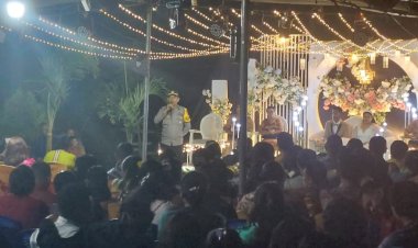 Patroli-Polres-Kupang-Hentikan-Pesta-Pernikahan-Melebihi-Batas-Waktu-di-Oesao