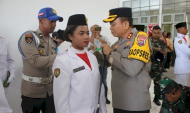 Kapolres-Kupang-Hadiri-Pengukuhan-Paskibraka-Kabupaten-Kupang-2024