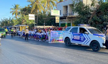 Polres-Kupang-Berhasil-Amankan-Jalan-Sehat-Dalam-Rangka-HUT-SMPK-St.-Yoseph-Noelbaki