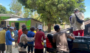 Polsek-Amfoang-Timur-Peduli:-Berikan-Bantuan-untuk-Renovasi-Gereja