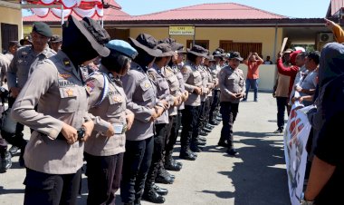Debat-Perdana-Pilkada-Kabupaten-Kupang-2024:-Polres-Kupang-Kerahkan-162-Personil-untuk-Pengamanan