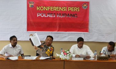 Gelar-Konferensi-Pers-Terkait-Tambang-Mangan-Non-Prosedural-di-Desa-Toobaun,-Kapolres-Kupang-Beberkan-Fakta-Adanya-Pelanggaran-Hukum--Koperasi-Pah-Meto