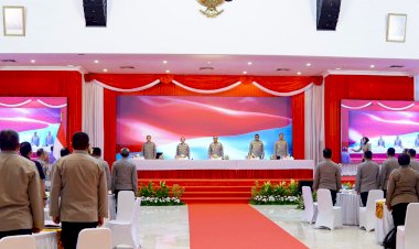 Kick-Off-Penerimaan-Terpadu-Polri-2025.-Undangan-terbuka-Untuk-Anak-anak-Muda-Terbaik-Bangsa