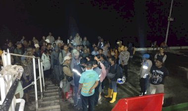 Warga-Amfoang-Terbantu-dengan-Kehadiran-KM-Sabuk-Nusantara-di-Tengah-Cuaca-Ekstrem