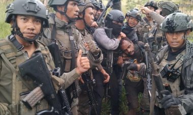 Satgas-Damai-Cartenz-Tangkap-Mantan-Anggota-Polri,-Aske-Mabel,-di-Yalimo