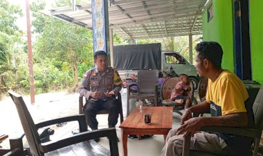 Bhabinkamtibmas-Polsek-Semau-Sosialisasikan-Operasi-Keselamatan-Turangga-2025-kepada-Pengusaha-Angkutan-di-Desa-Uitiuh-Ana