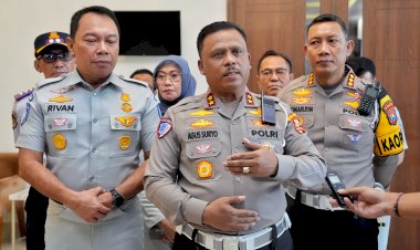 Kakorlantas-Polri-Tinjau-Kesiapan-Jalur-Mudik-di-Kota-Wisata-Batu-untuk-Operasi-Ketupat-2025