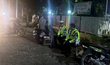 Pengamanan-Sholat-Taraweh-oleh-Polres-Kupang-Memasuki-Hari-Kedua-Berjalan-Aman-dan-Lancar