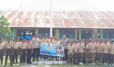Polsek-Amfoang-Timur-Gelar-Literasi-di-SDN-Tataum-dan-SMA-Negeri-1-Amfoang-Timur