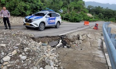 Satlantas-Polres-Kupang-Cek-Jalur-Mudik-untuk-Pastikan-Kelancaran-Arus-Lalu-Lintas