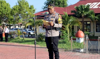 Pimpin-Apel-Hari-Kesadaran-Nasional,-Kapolres-Kupang-Ingatkan-Anggota-Tingkatkan-Kedisiplinan-dan-Tanggung-Jawab
