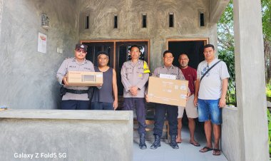 Pospol-Baumata-Dapat-Sumbangan-Televisi-dan-Speaker-Aktif-dari-Warga