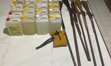 Satgas-Gakkum-Operasi-Pekat-Turangga-2025-Polres-Kupang-Amankan-Senjata-Rakitan-dan-100-Liter-Miras-di-Kecamatan-Semau