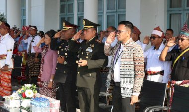 Kapolres-Kupang-Hadiri-Upacara-Hari-Lahir-Pancasila,-Bupati-Serahkan-SK-CPNS
