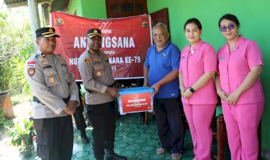 Semarak-Hari-Bhayangkara-ke-79-Kapolres-Kupang-dan-Bhayangkari-Sambangi-Purnawirawan-Polri,-Jalin-Silaturahmi-dan-Hormati-Jasa-Pengabdian