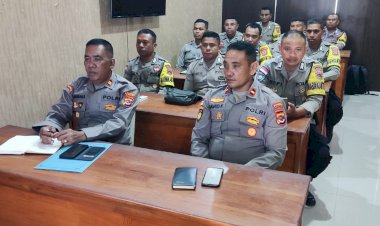 Polres-Kupang-Gelar-Forum-Diskusi-Bhabinkamtibmas-Angkat-Tema-“Polisi-untuk-Masyarakat”