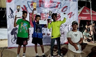 Tim-Gabungan-Polsek-Kupang-Timur-dan-Polres-Kupang-Kawal-Ketat-Final-Kejuaraan-BMX-Gasstrack-Desa-Tuapukan-2025