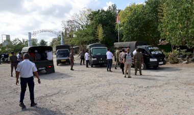 Sosialisasi-Surat-Edaran-Gubernur-NTT-Hari-Kedua-Berlangsung-Aman-dan-Lancar,-Pengguna-Jasa-Angkutan-Mulai-Paham-Aturan