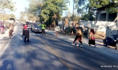 Unit-Dalmas-Polres-Kupang-Kawal-Keselamatan-Pelajar-Lewat-Pengaturan-Pagi-di-Sejumlah-Titik-Sekolah