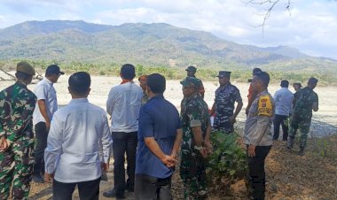 Pantau-Sengketa-Batas-Negara-RI–RDTL,-Tim-Kemenko-Polkam-RI-Kunjungi-Amfoang-Timur
