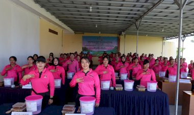 Bhayangkari-Polres-Kupang-Gelar-Workshop-Ecoenzyme-Serentak-MURI-2025
