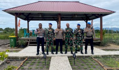 Silaturahmi-Danpom-Kodaeral--VII-dan-Kapolres-Kupang,-Wujud-Nyata-Sinergitas-TNI–Polri-di-Kabupaten-Kupang