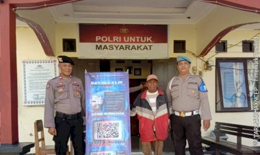Dekatkan-Layanan-Pengaduan,-Propam-Polsek-Amarasi-Timur-Sosialisasikan-Barcode-kepada--Warga