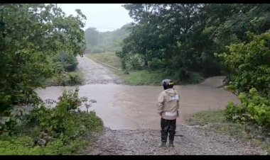Polres-Kupang-Pantau-Daerah-Rawan-Banjir-dan-Longsor-di-Tengah-Curah-Hujan-Tinggi